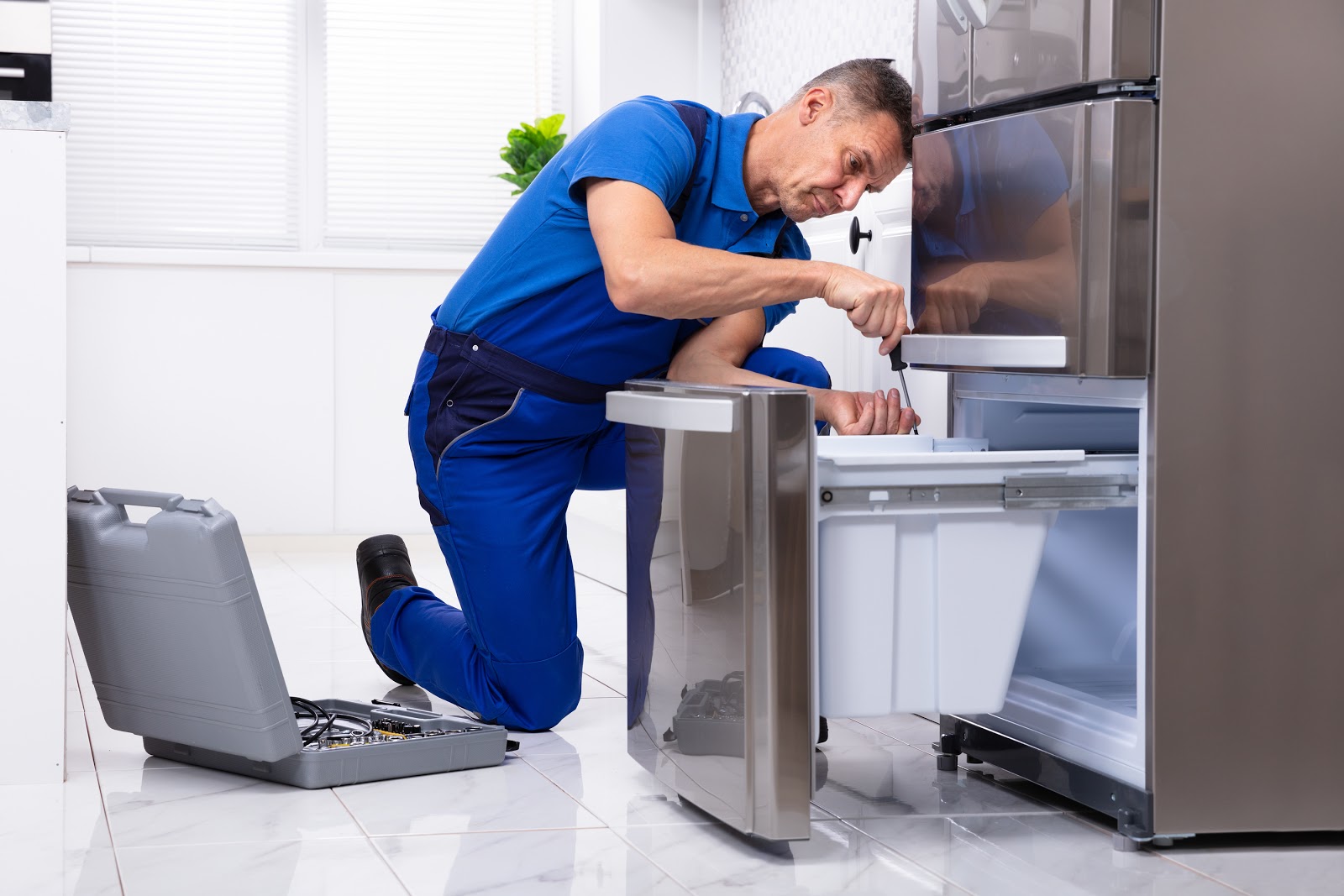 Fridge Repair Center in Vadodara
